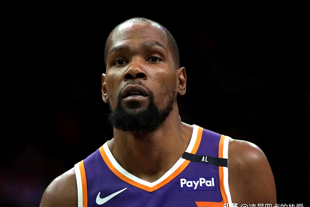 YABO-包含杜兰特回归赛场，高光表现首场状态亮眼，巴塞罗那观众沸腾！的词条